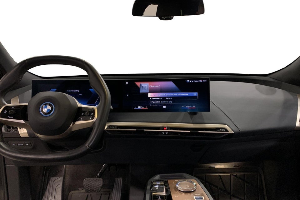 BMW iX xDrive40 Fully Charged 5d