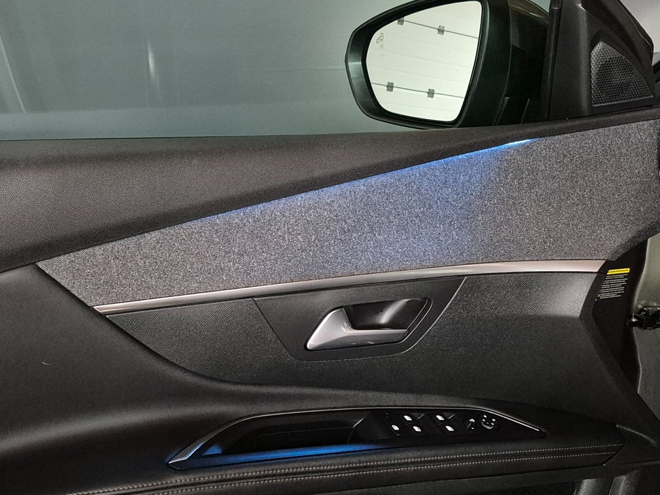 Peugeot 5008 1,2 PureTech 130 Allure 7prs 5d