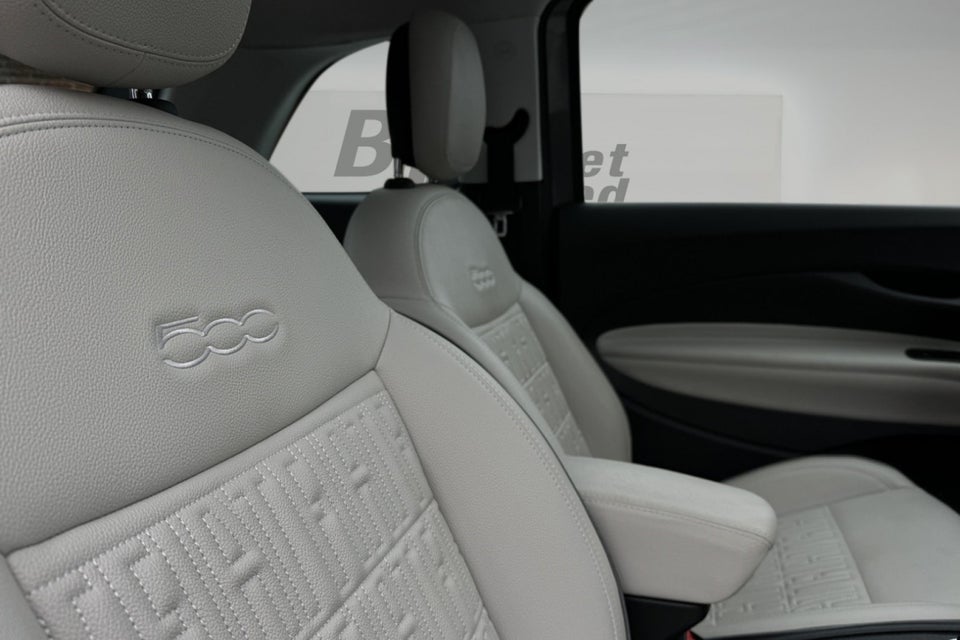 Fiat 500e 42 la Prima by Bocelli 3+1 4d