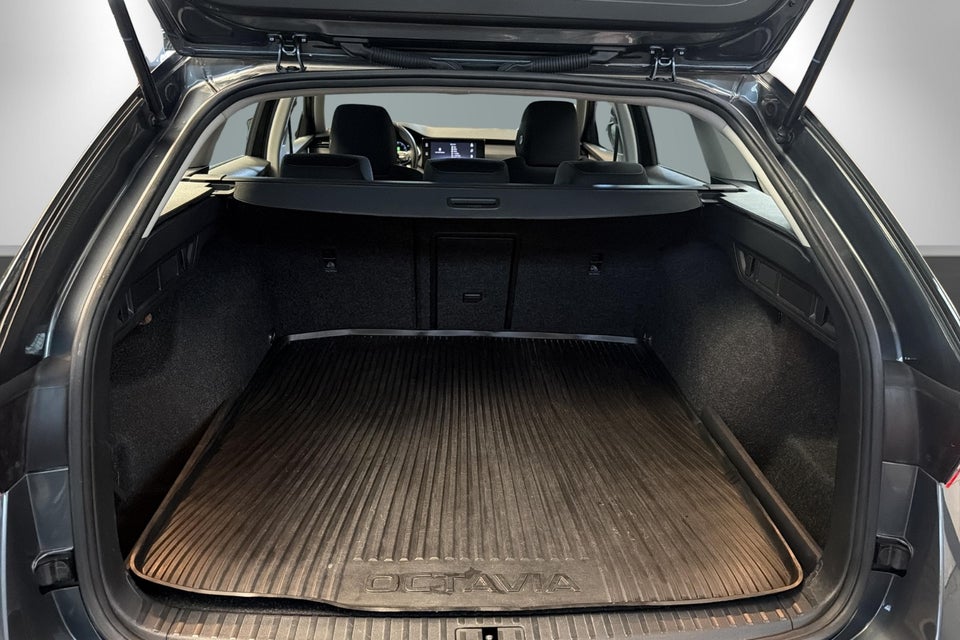 Skoda Octavia 1,4 TSi iV Combi DSG 5d