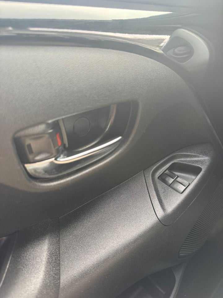 Toyota Aygo 1,0 VVT-i x-black 5d