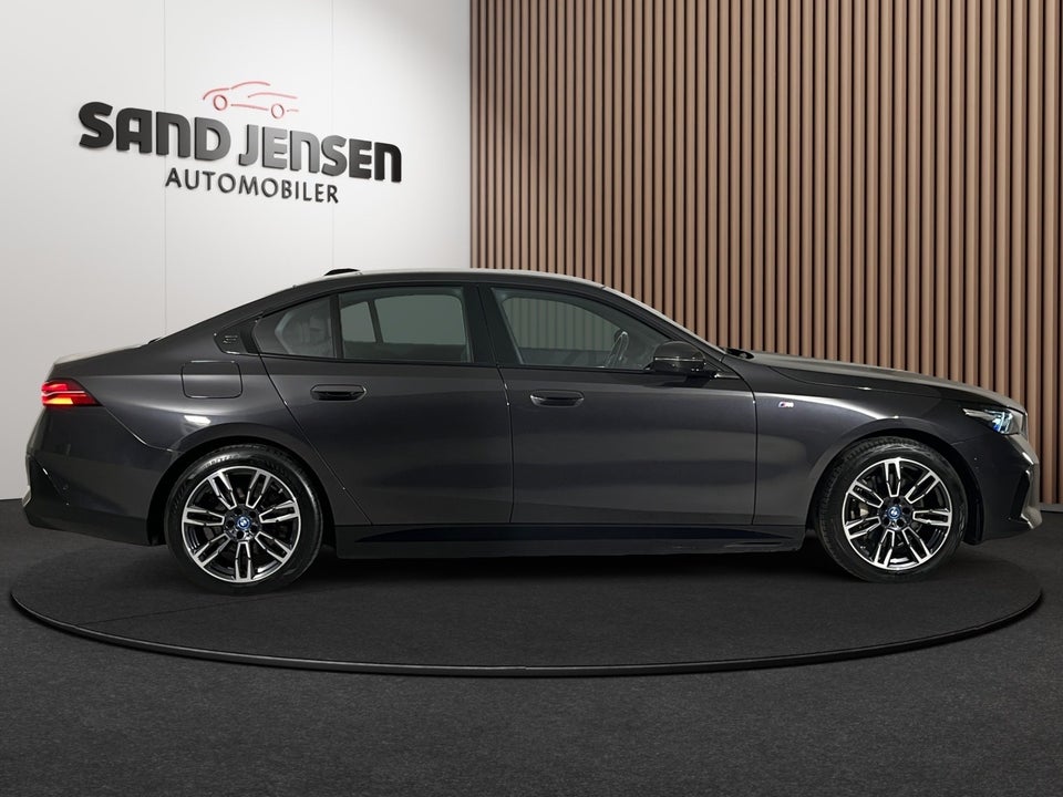 BMW i5 eDrive40 M-Sport 4d