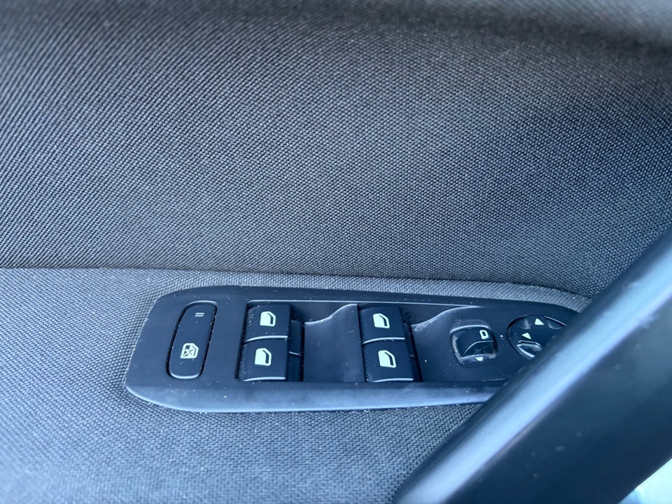 Peugeot 308 1,6 BlueHDi 120 Active SW 5d