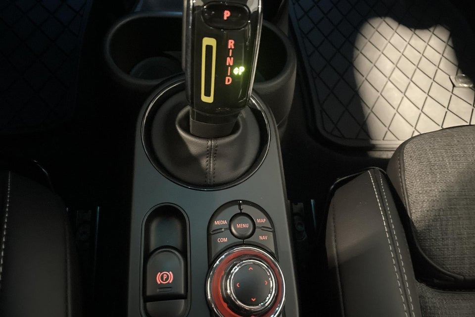 MINI Cooper SE Classic Trim 3d