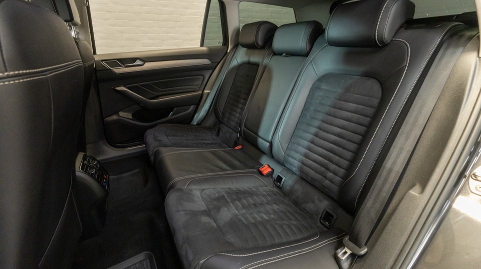 VW Passat 2,0 TDi 150 Elegance+ Variant DSG 5d