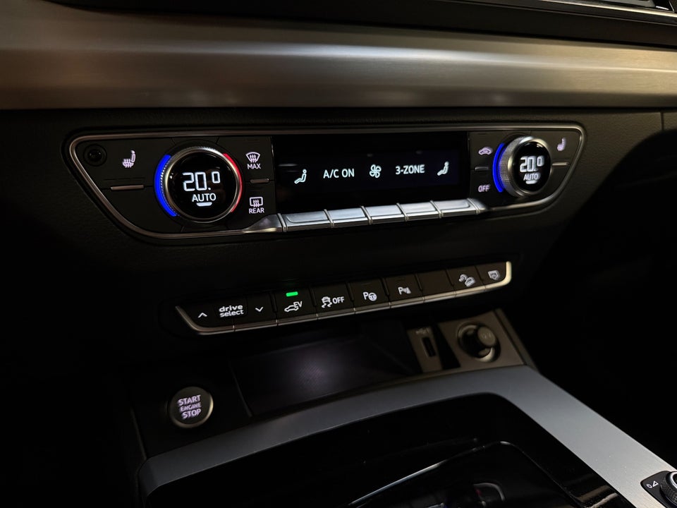 Audi Q5 50 TFSi e S-line quattro S-tr. 5d
