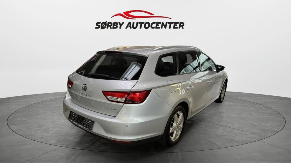 Seat Leon 1,6 TDi 110 Style DSG 5d
