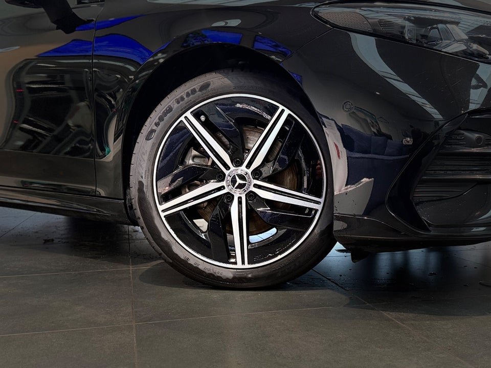 Mercedes CLA250+ electric AMG Line 4d