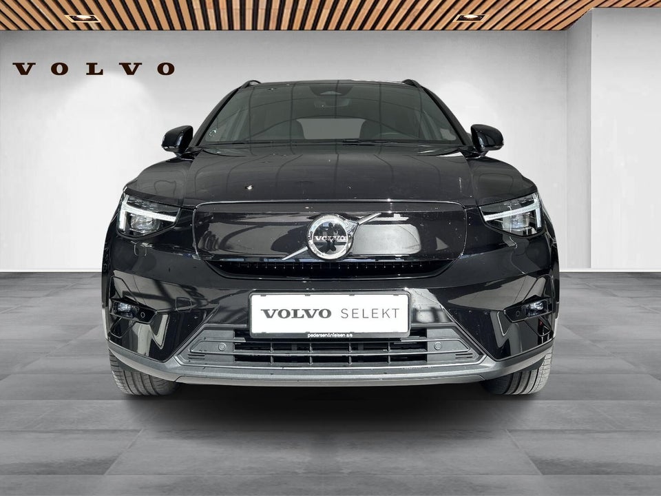 Volvo EX40 Standard Range Plus 5d