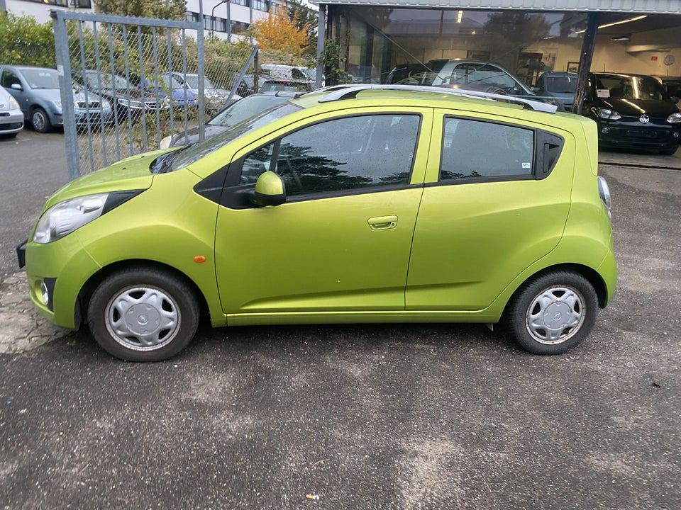 Chevrolet Spark 1,0 LS 5d