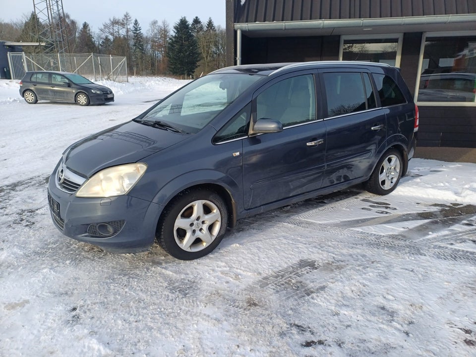 Opel Zafira 1,8 16V Limited 7prs 5d