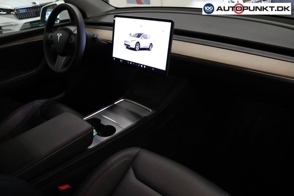 Tesla Model Y Long Range RWD 5d