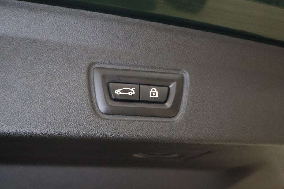 BMW i4 eDrive40 Charged 5d