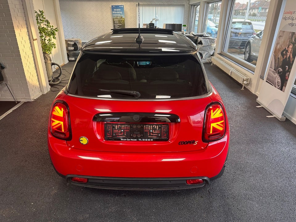 MINI Cooper SE Camden Edition 3d