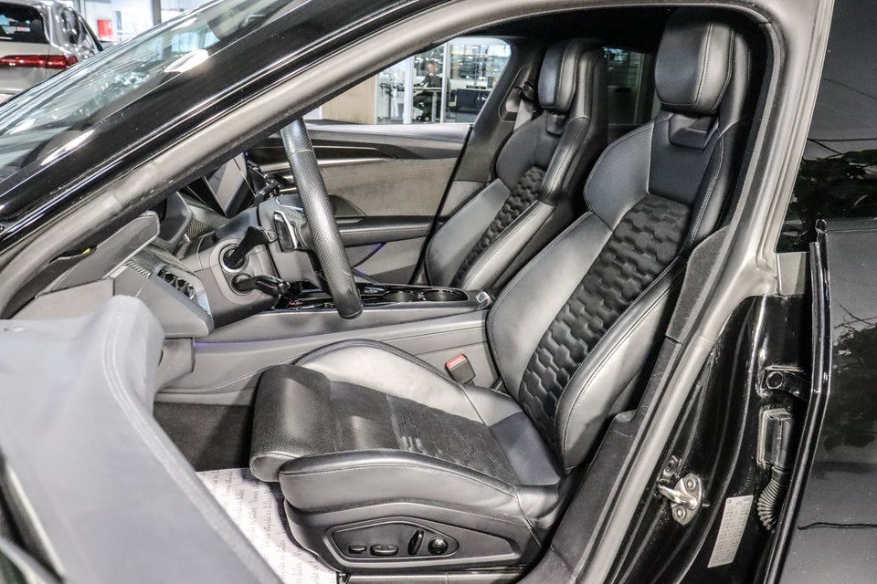 Audi e-tron GT quattro 4d