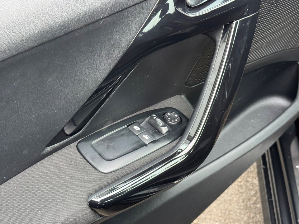 Peugeot 208 1,4 e-HDi 68 Active ESG 5d