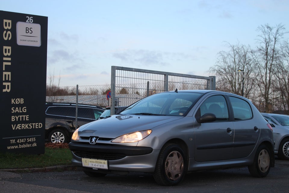 Peugeot 206 1,4 XR aut. 5d