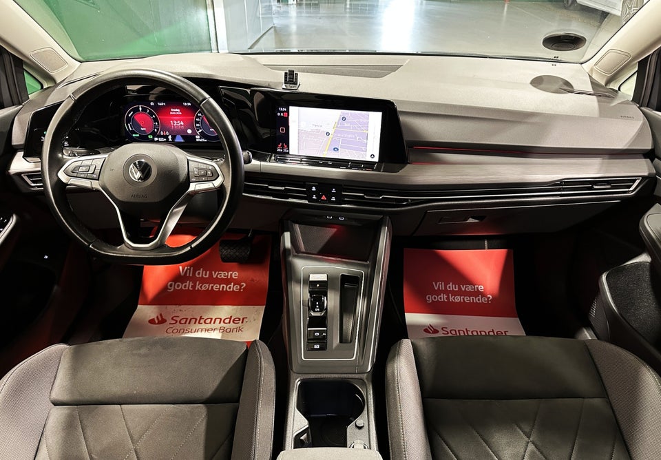 VW Golf VIII 1,4 eHybrid DSG 5d