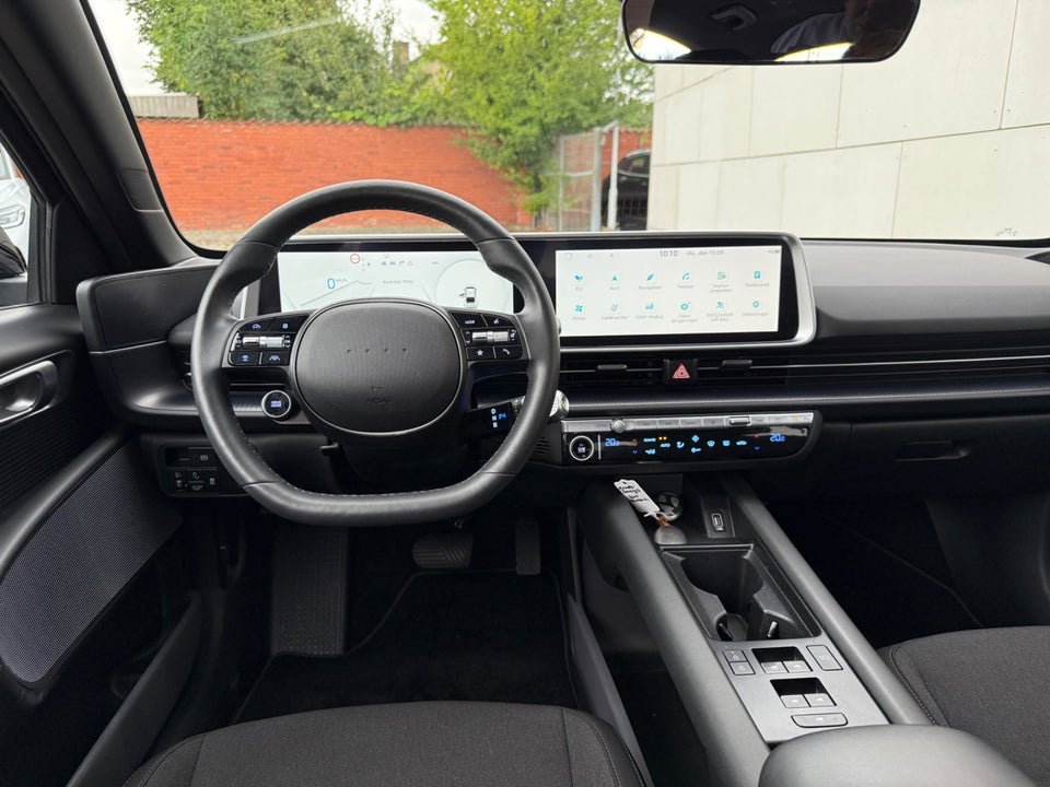 Hyundai Ioniq 6 53 Essential 4d