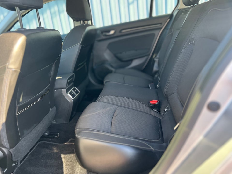 Renault Megane IV 1,2 TCe 100 Zen Sport Tourer 5d