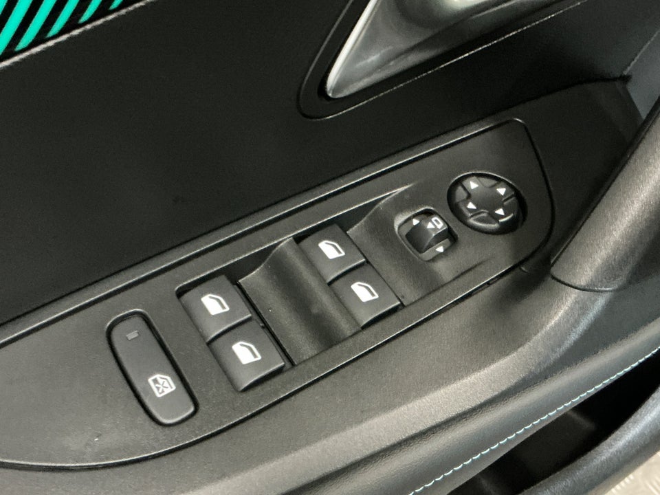 Peugeot 2008 1,2 PureTech 130 Allure Pack EAT8 5d