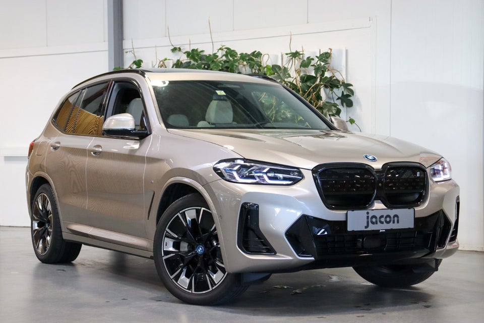 BMW iX3 Charged Plus M-Sport 5d