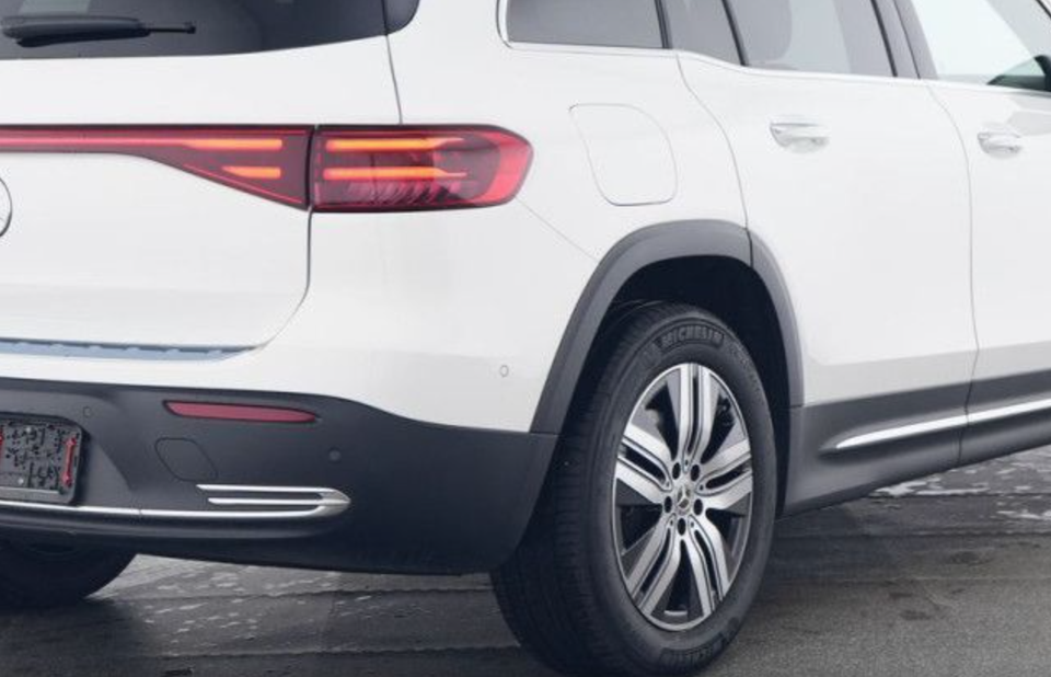 Mercedes EQB250+ Progressive 5d