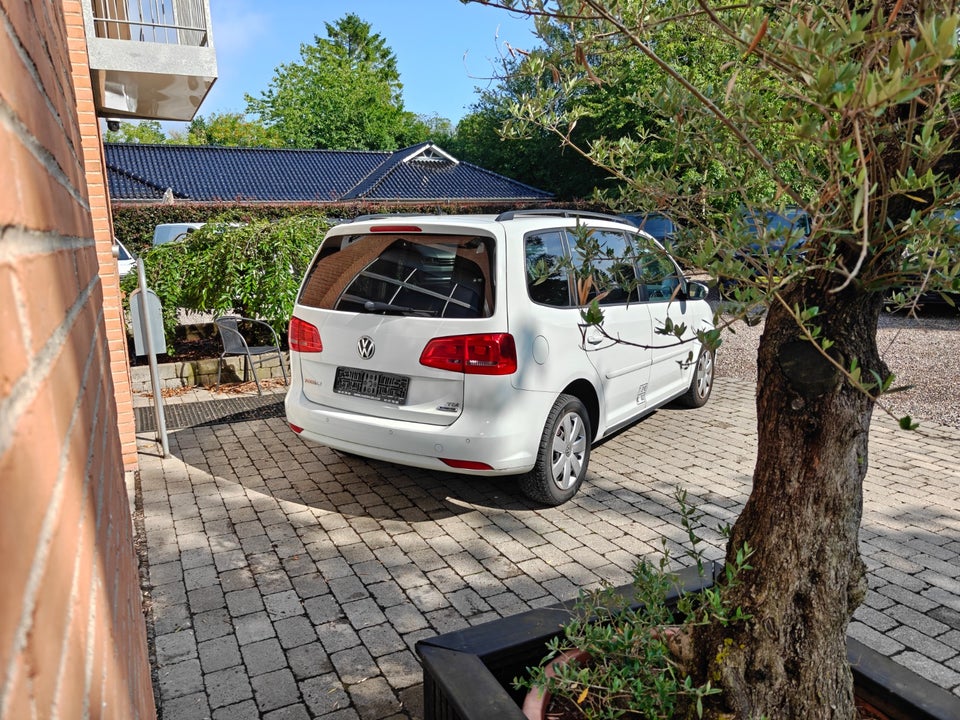 VW Touran 1,6 TDi 105 Comfortline BMT Van 5d
