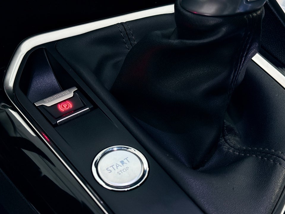 Peugeot 3008 1,6 BlueHDi 120 Allure 5d