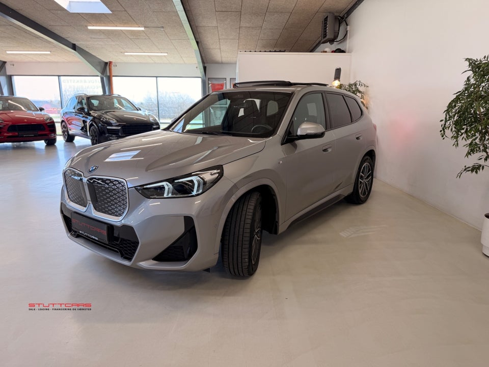 BMW iX1 eDrive20 M-Sport 5d
