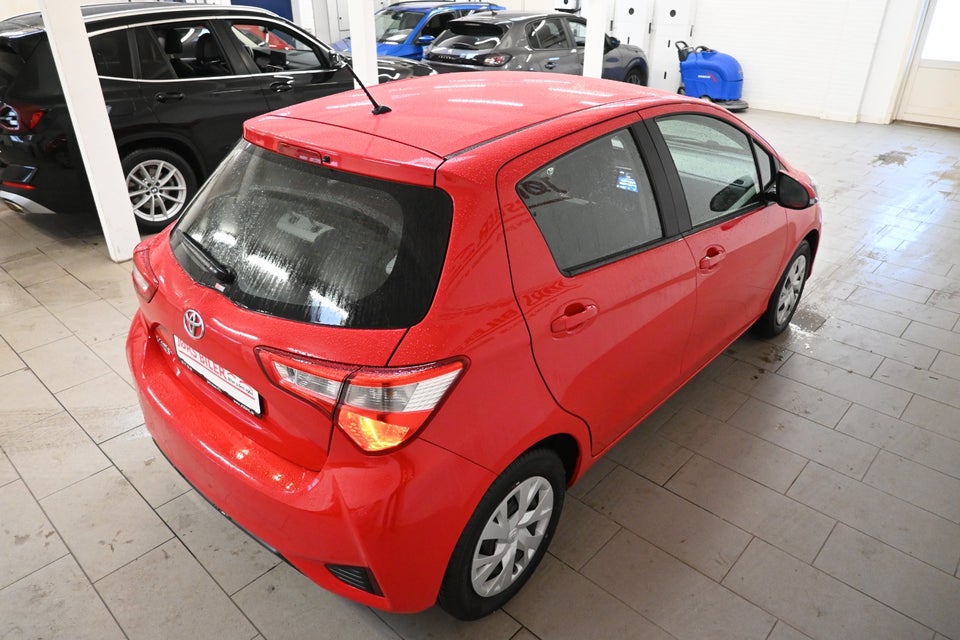Toyota Yaris 1,0 VVT-i T2 5d