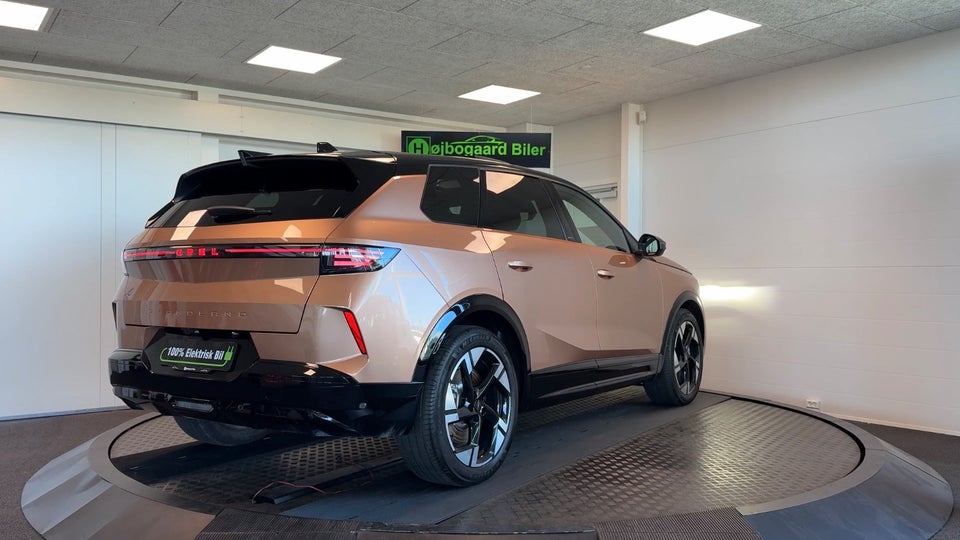 Opel Grandland-e 73 GS Sky 5d