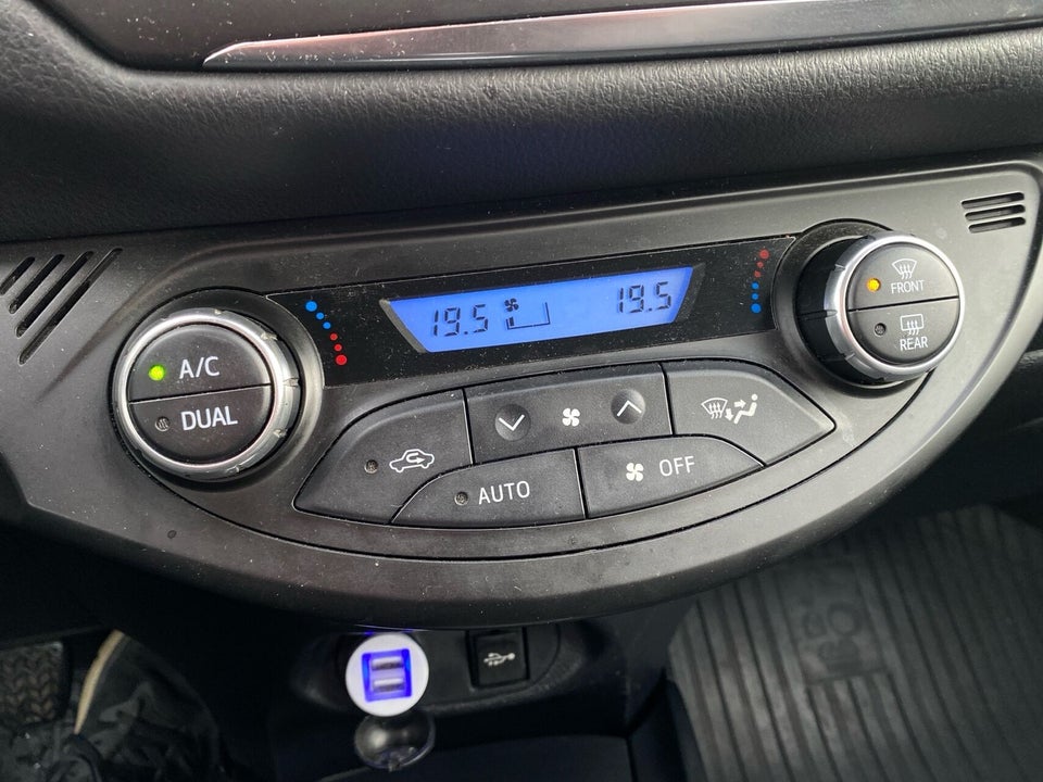 Toyota Yaris 1,5 VVT-i T2 Exclusive 5d