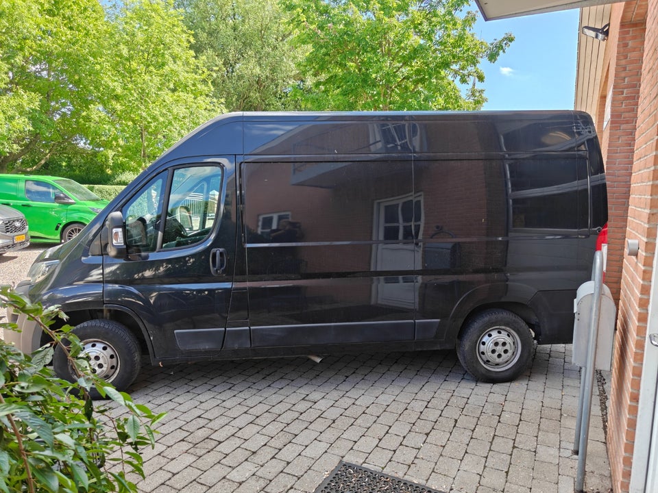 Peugeot Boxer 335 2,0 BlueHDi 130 L2H2