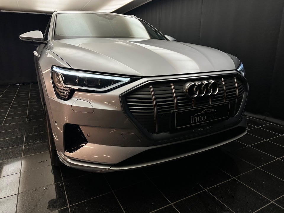 Audi e-tron 55 S-line quattro 5d