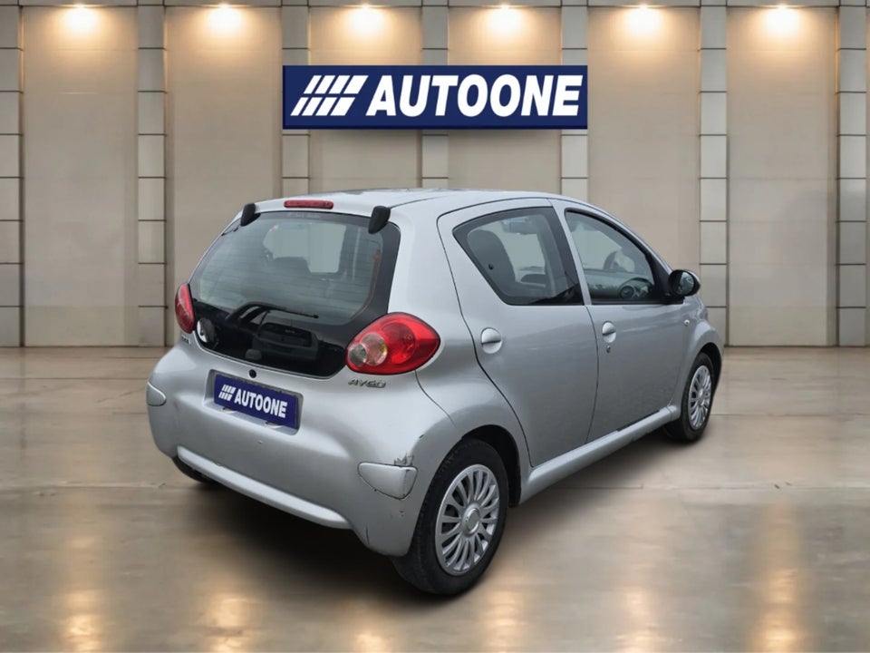 Toyota Aygo 1,0 Plus komfort 5d