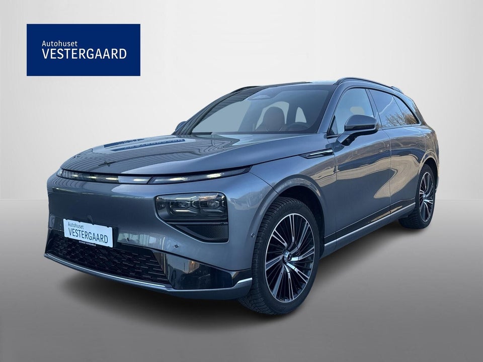 Xpeng G9 Performance 5d