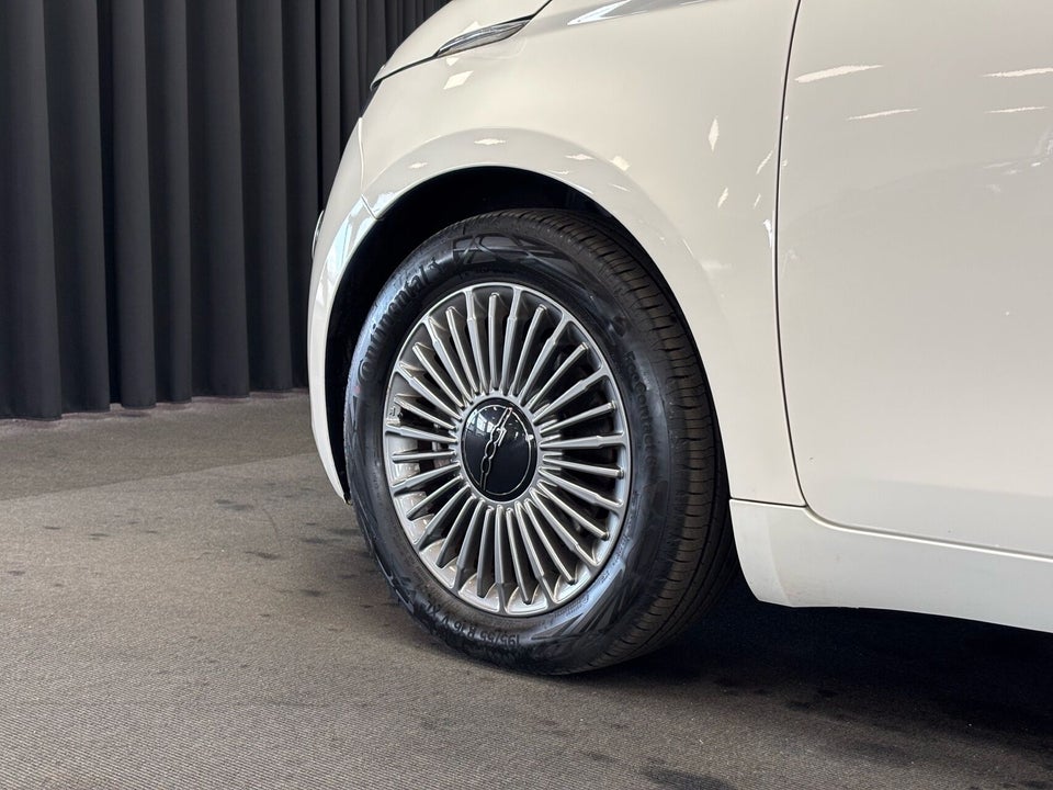 Fiat 500e 42 Icon 3d