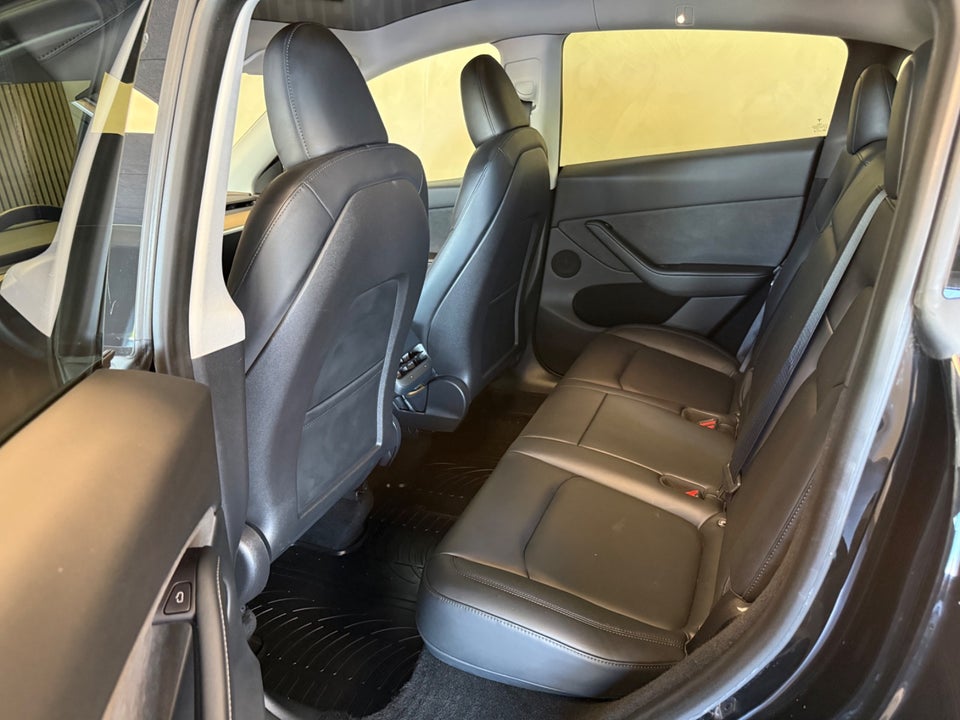 Tesla Model Y Performance AWD 5d