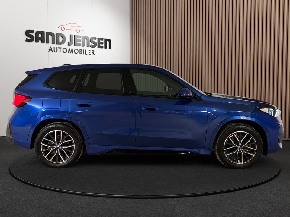 BMW iX1 xDrive30 M-Sport Premium 5d