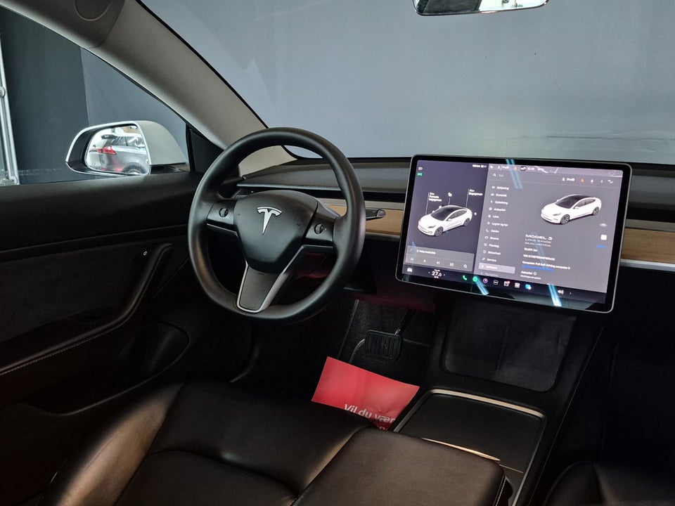 Tesla Model 3 Long Range AWD 4d
