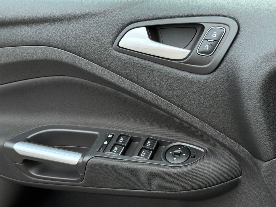 Ford C-MAX 1,0 SCTi 125 Titanium 5d