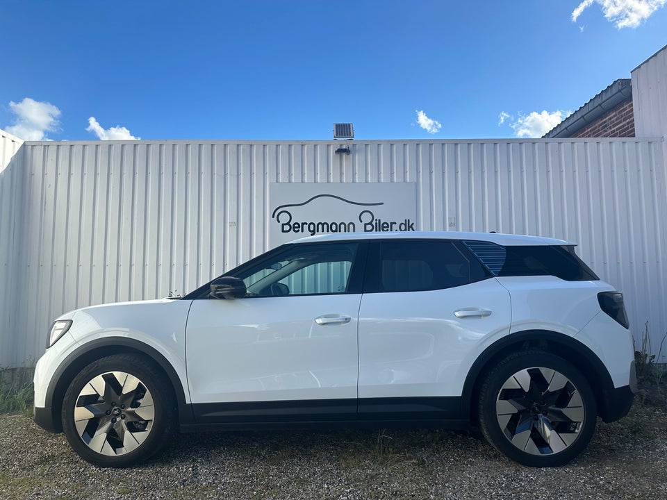 Ford Explorer 77 Premium Extended Range 5d