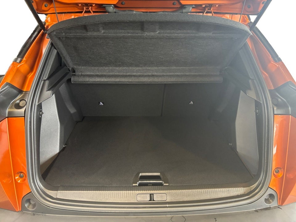 Peugeot e-2008 50 GT 5d