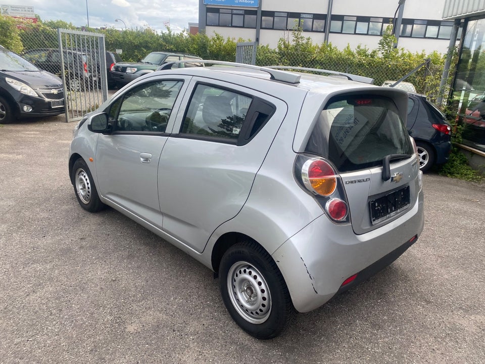 Chevrolet Spark 1,0 LT 5d