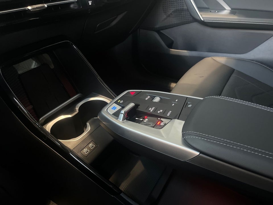 BMW iX1 eDrive20 X-Line 5d