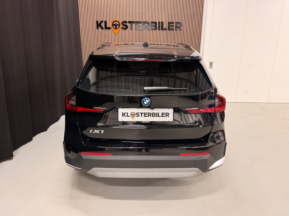 BMW iX1 eDrive20 X-Line 5d