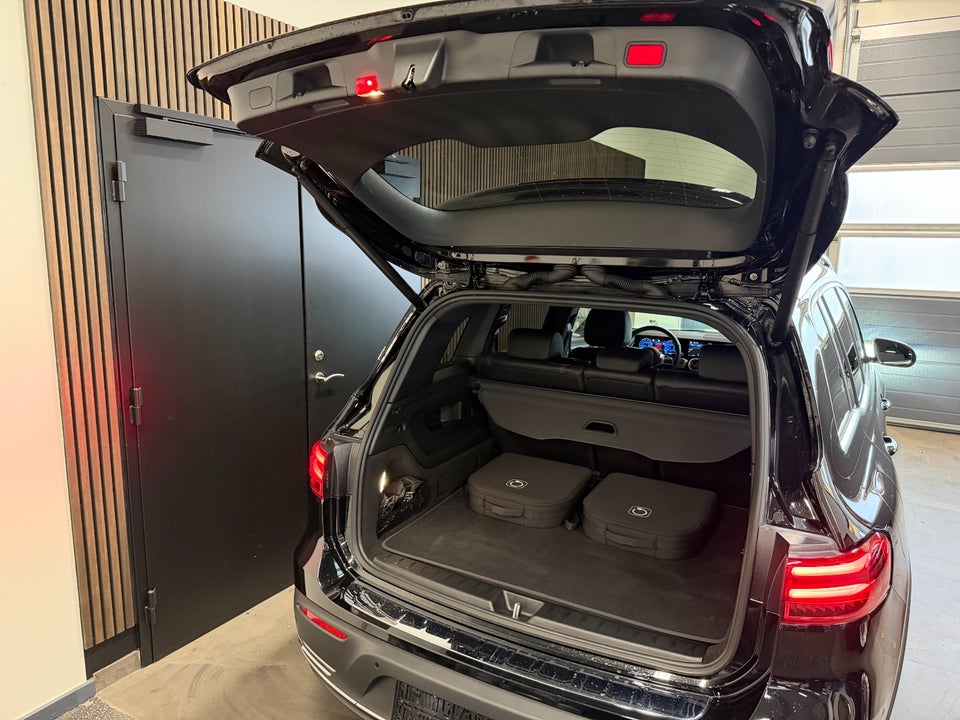 Mercedes EQB300 Progressive Advance 4Matic 5d