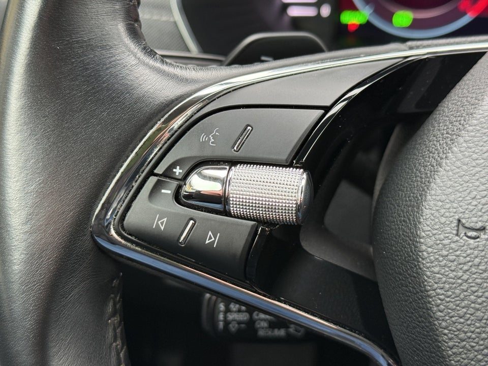 Skoda Octavia 1,4 TSi iV Plus Combi DSG 5d