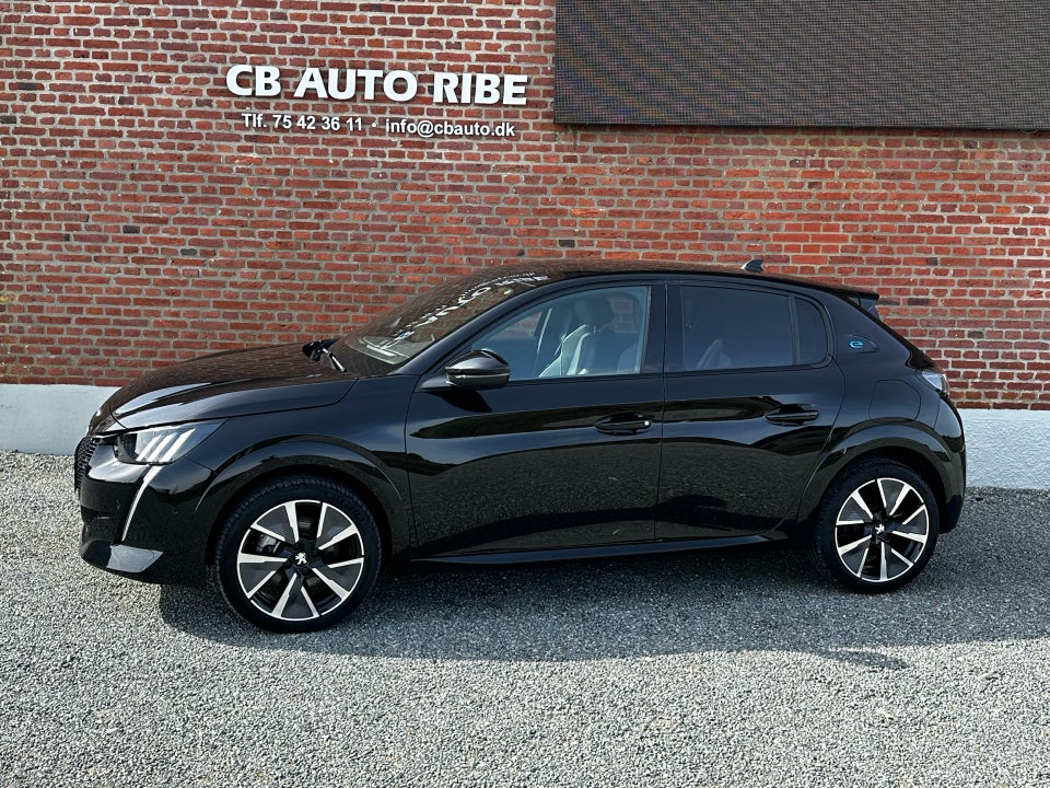 Peugeot e-208 50 GT 5d